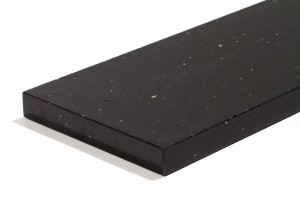 Czarne parapety z konglomeratu Starlight Black 